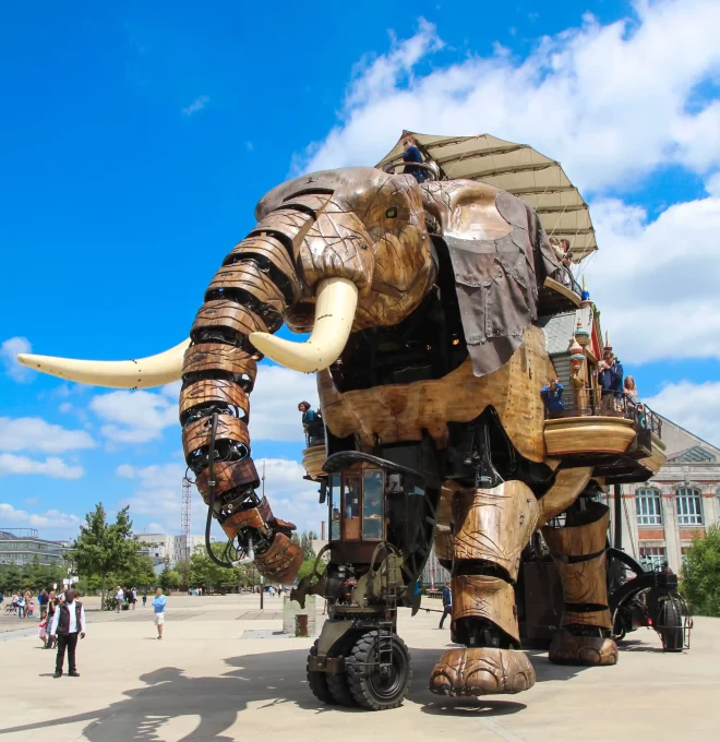 Découverte de l'éléphant mécanique des machines de l'île de Nantes.